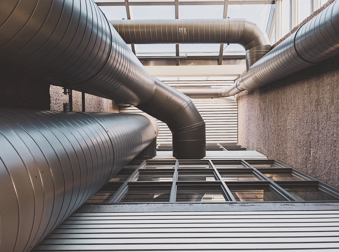 Carel для HVAC: контроллеры вентиляции, чиллеров и приточных установок